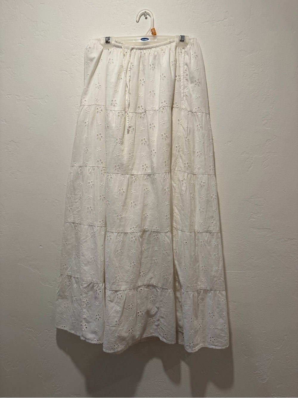 Hollister White Eyelet Tiered Maxi Skirt